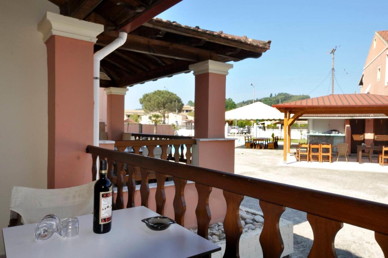Louvros Sidari Corfu * Sidárion